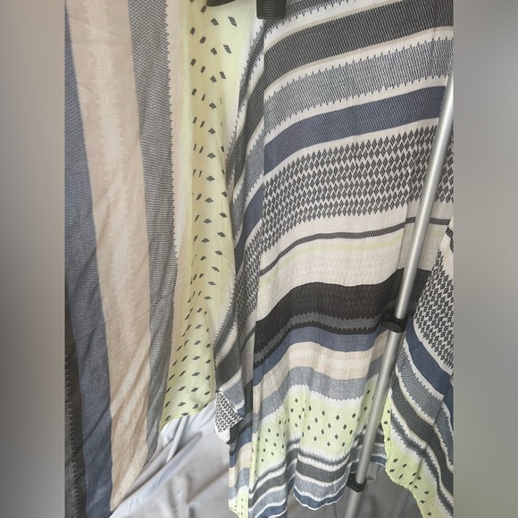 Chic Striped Open-Front kimono - Picture 4 of 4